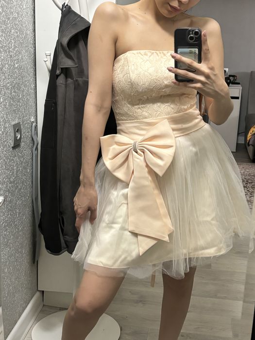 Платье коктейльное