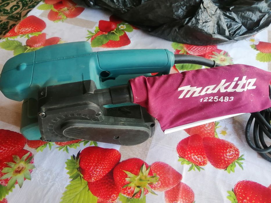 Продаю Макита, лежит без дела.