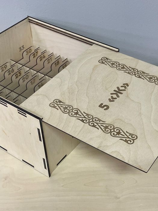 Коробки в школу для смартфонов