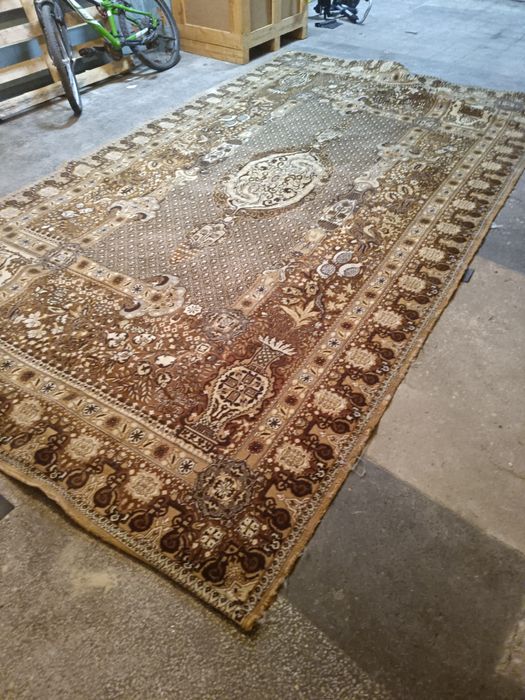 Килим с персийски шарки