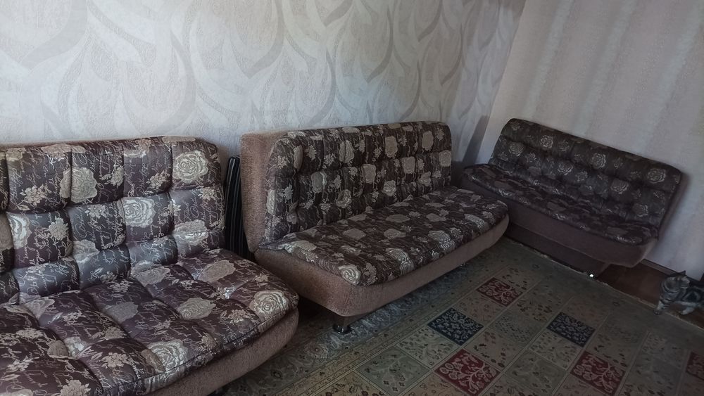 Продам мягкий уголок
