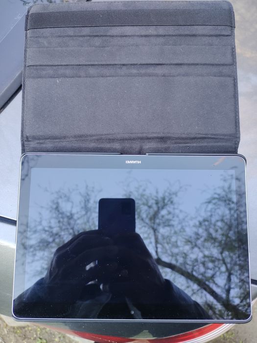 Планшет в хорошем состоянии