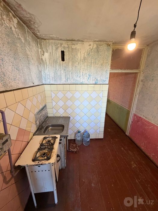 Срочно продаётся 2 ком КВ.