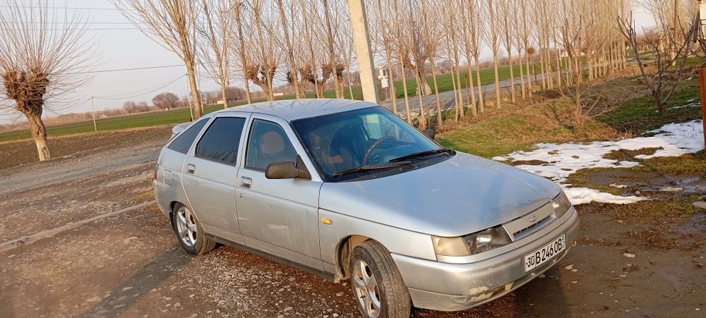 Lada 2112 sotiladi