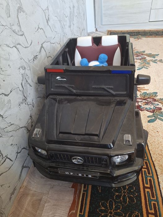 Детская электромобил