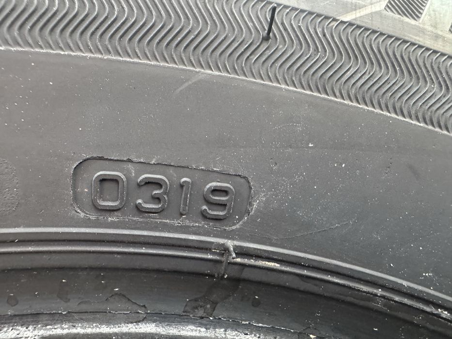 Автомобилни гуми 195 65 15 Bridgestone