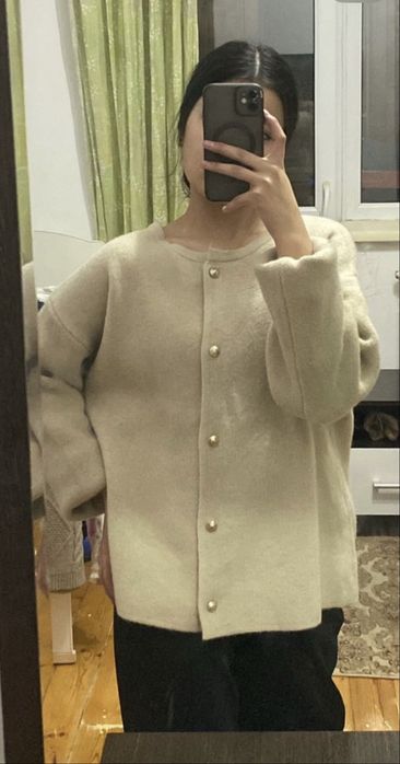 теплый кардиган бежевый