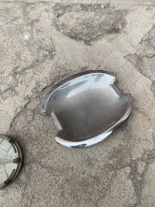 Продам на мерс 124 бензанасос!