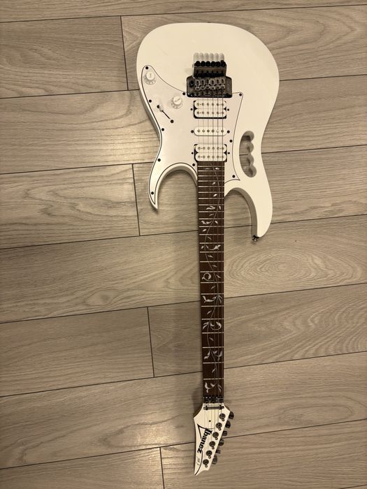 Chitara electrica Ibanez JEMJR-WH