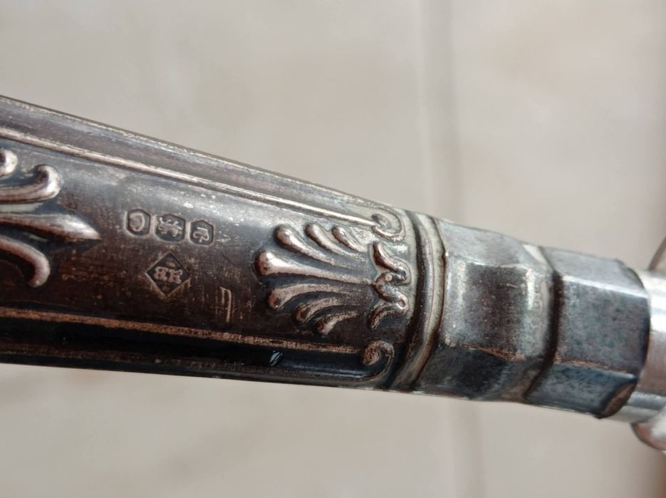 Set cuțit pentru pâine și paletă pentru tort cu mânere din argint sterling 925
