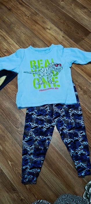 Отдам даром вещи и игрушки