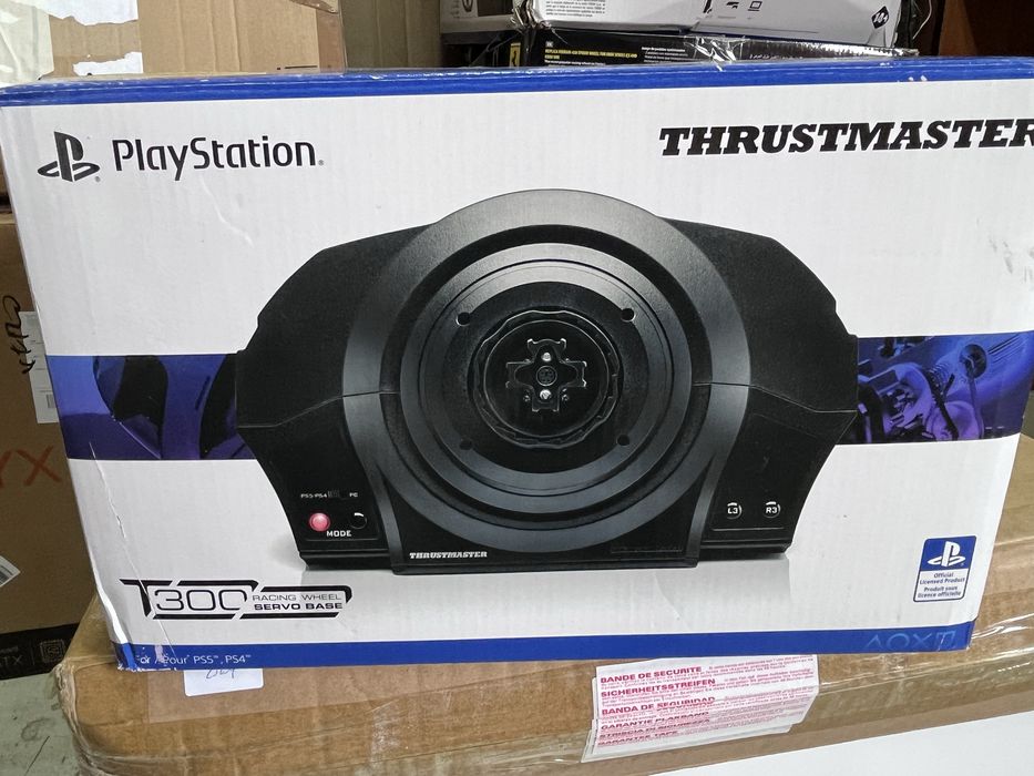 Thrustmaster за ps5 i xbox Чисто нови в перфектно състояние