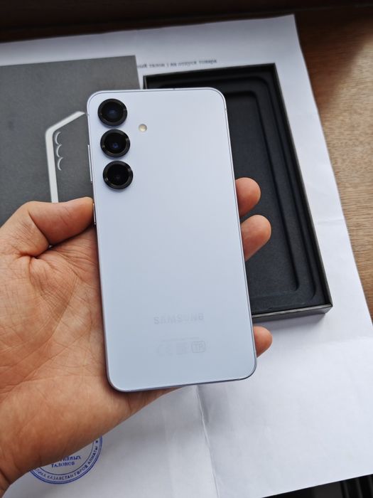 Samsung S25 128Gb идеальный