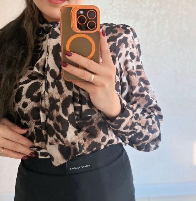 Леопардовая блуза очень красивая 42-44р