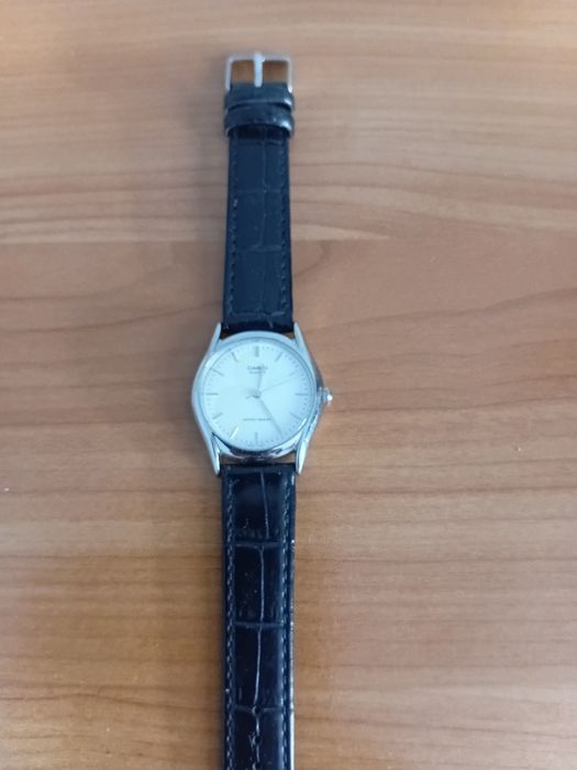 продам часы casio