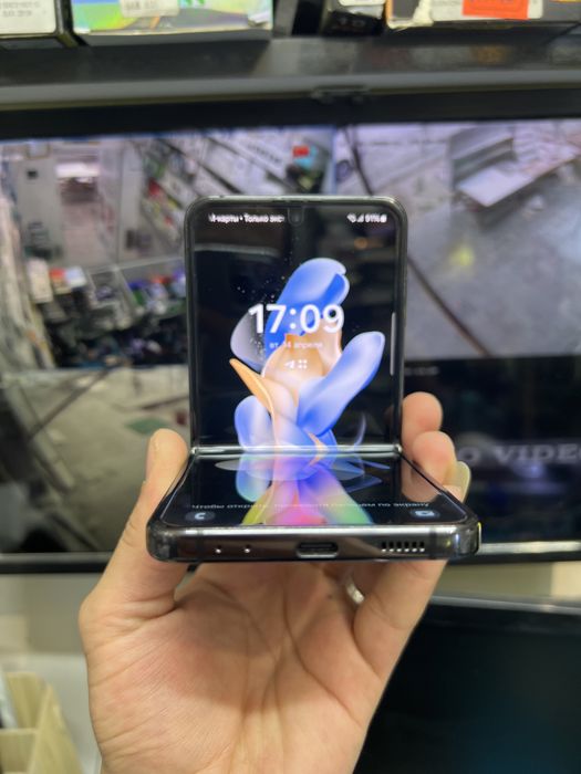 Samsung Z Flip4