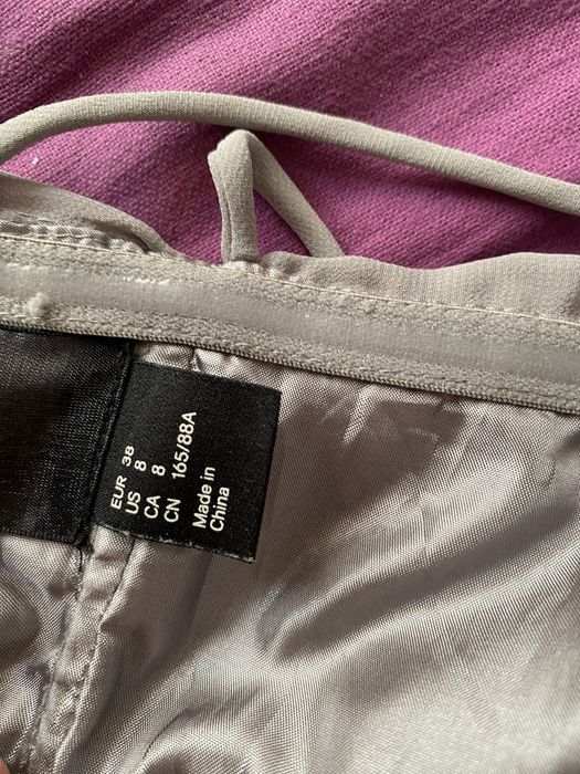 Къса официална рокля