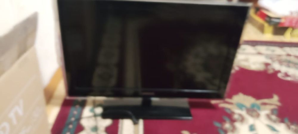 Телевизор  Самсунг .  Пишите