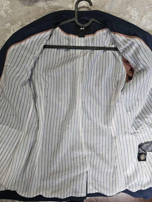 Вталено сако H&M