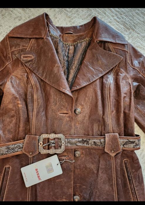 Haina de piele naturala