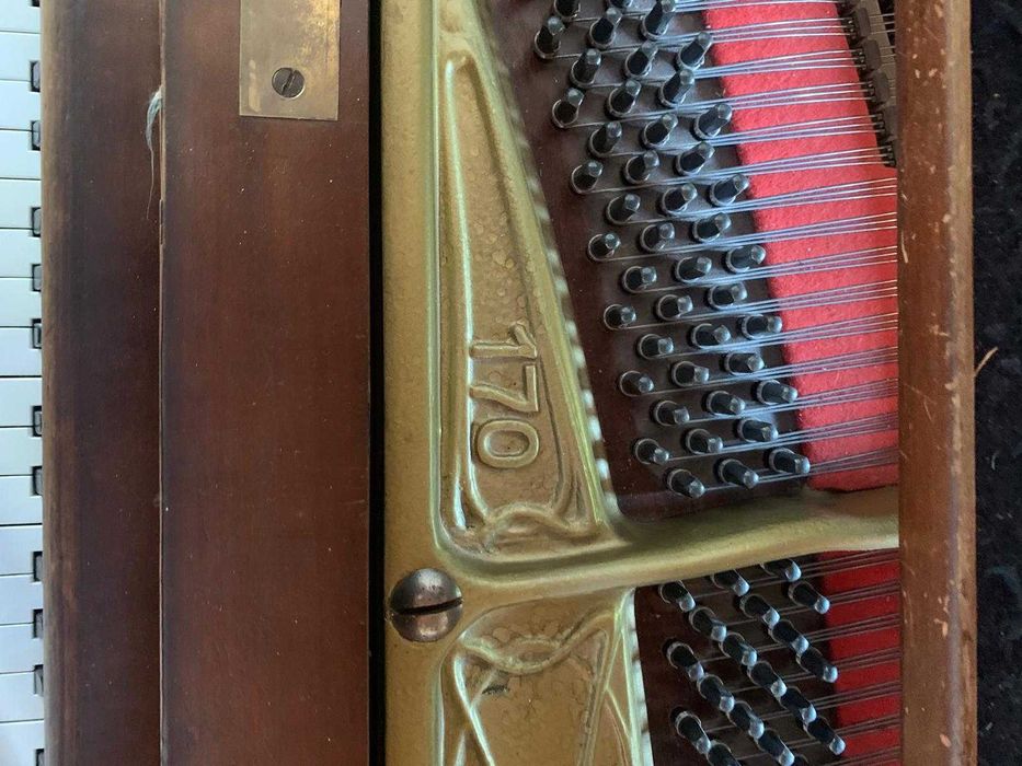 Акустичен роял Гротриян Щайнвег