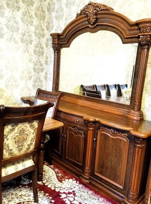 Stenka,gorka,stol,stul sotiladi komplekt sotiladi