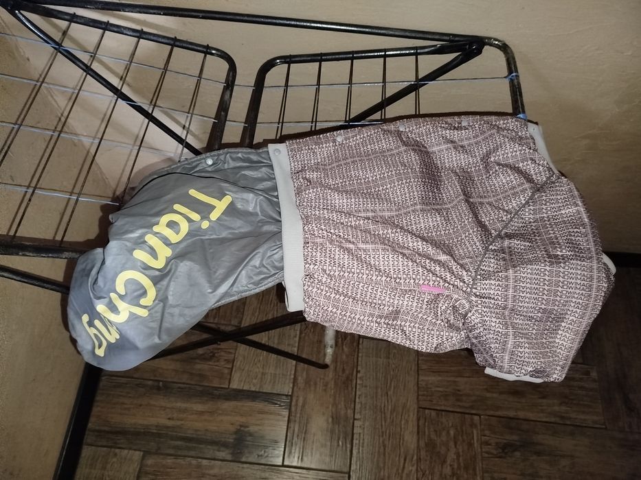 Продам  камбинезон для собачки.