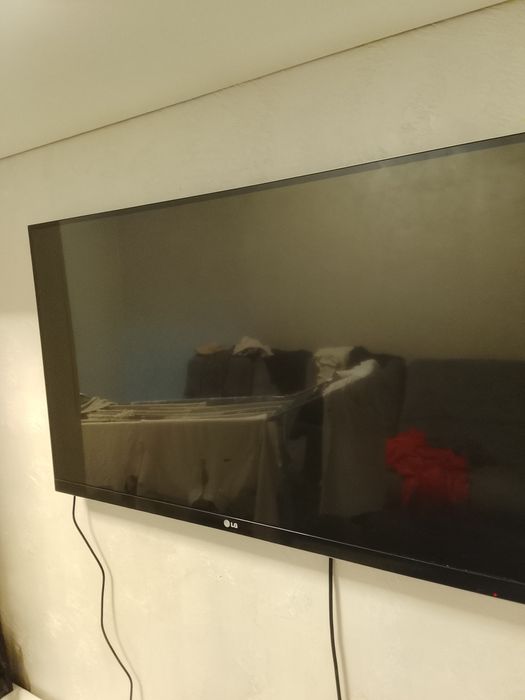 Продам телевизор