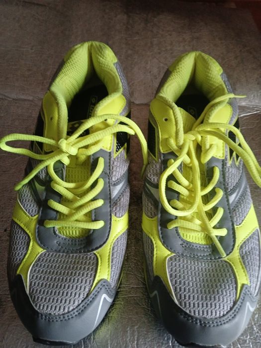 Adidași Lotto 43/44