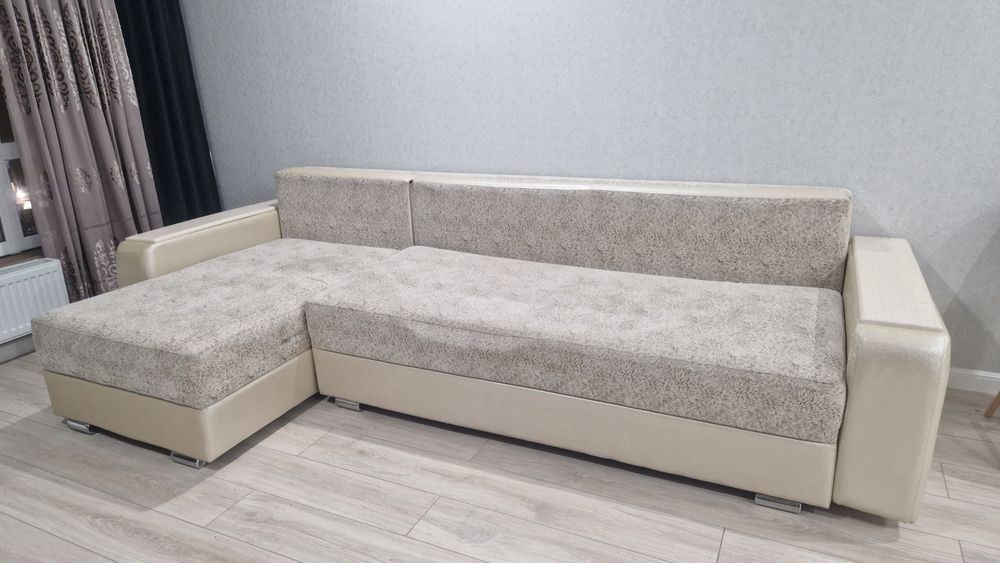 Продам диван состояние хорошее