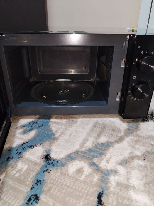 Beston mikrovalnofka