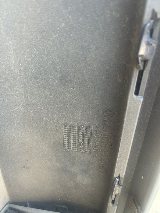 Мерс Ешка банпер оригинал