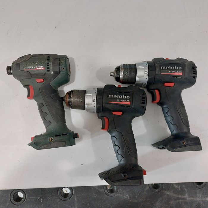 Намалена цена Безчеткови акумулаторни винтоверти и импактдрайвър Метаб