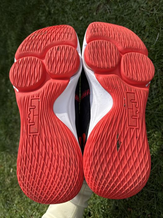 Nike LeBron Witness 5 'Bred баскетболни маратонки 46-ти номер