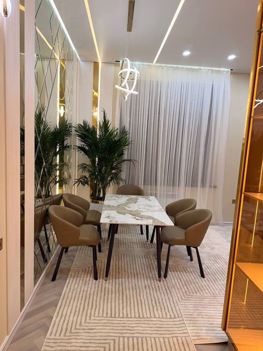 Продаётся 2-комнатная квартира в 4-ком  планировке Бузбазар /м.БИЮ