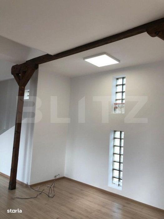 Spatiu comercial de 641 mp, 825 mp teren, Campina