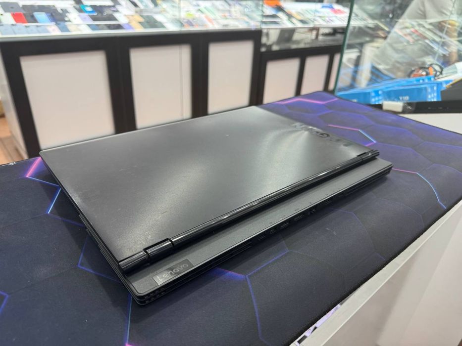 lenovo legion Core i5-8gen 16/512GB