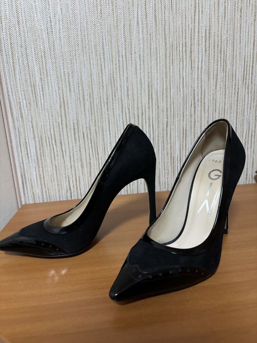 Туфли из замши натуральной