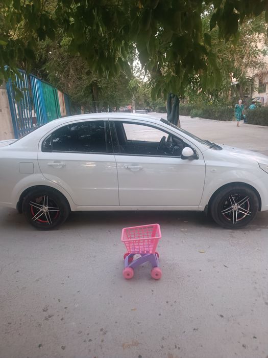 Продам нексия3 2018года 122тыс пробег