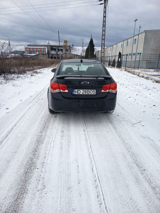 Vând Chevrolet Cruz motor de 2 litri disel