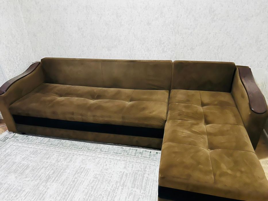 Угловой диван + шкаф