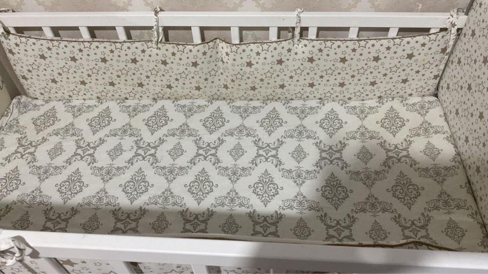 Детская кроватка