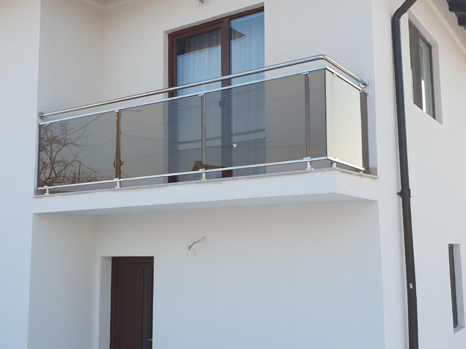 Balustrada din sticla terase si balcoane