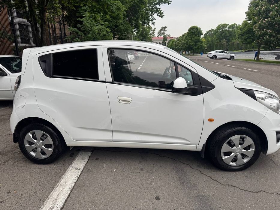 Chevrolet Spark 2011 — 3