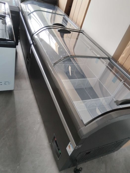 Витринный морозильник