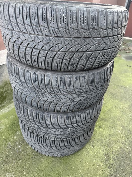 Зимни гуми LASSA 235/45/17