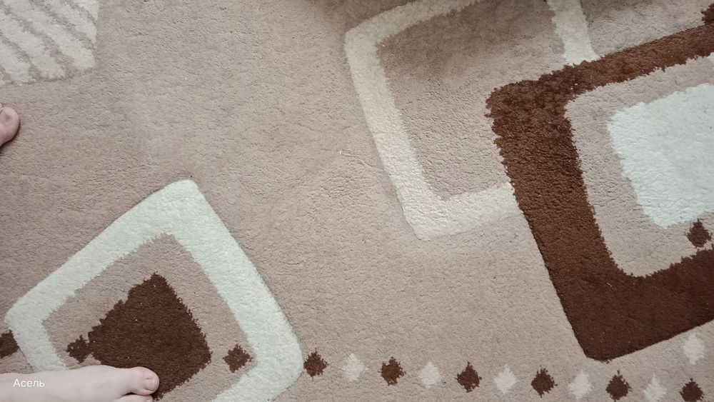 Продам ковёр 150*230 см