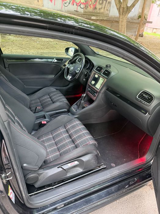 Volkswagen Golf 6 GTI 2.0