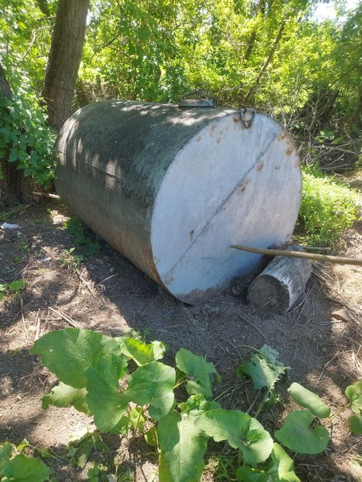 Продам бочку 140 см х 200 см