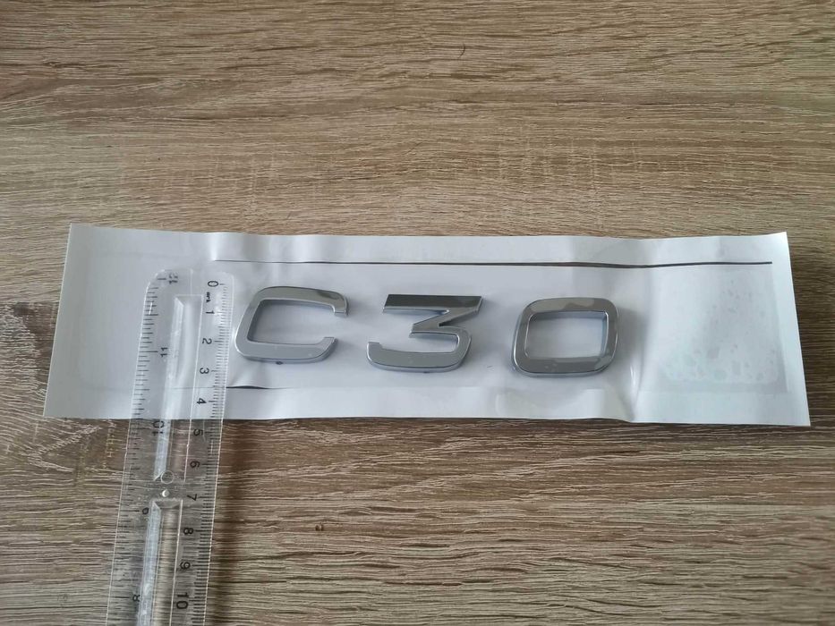 Volvo C30 сребрист надпис